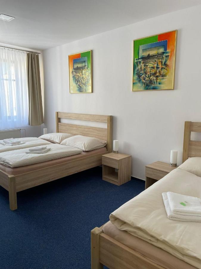 Hotel U Mesta Prahy Náchod Buitenkant foto