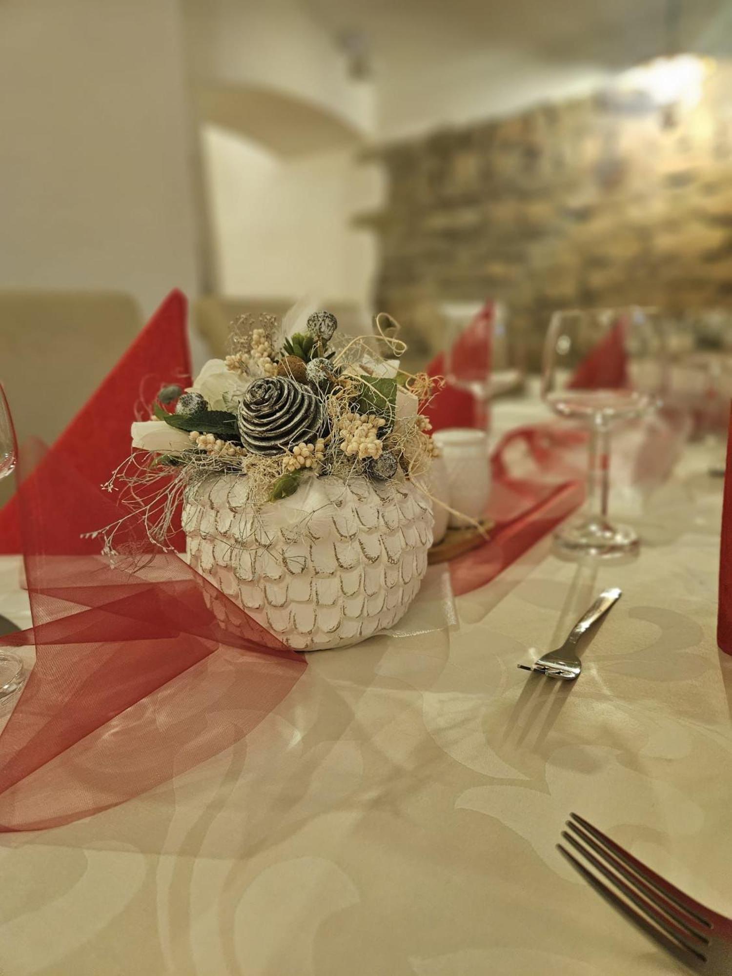 Hotel U Mesta Prahy Náchod Buitenkant foto